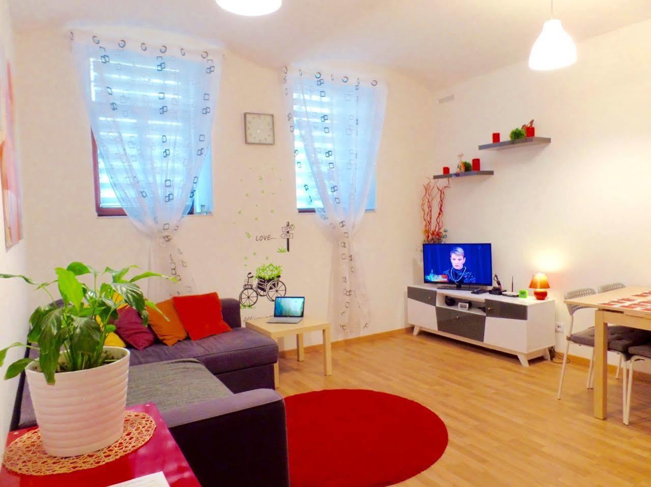 Old Town Apartments Прага Екстер'єр фото